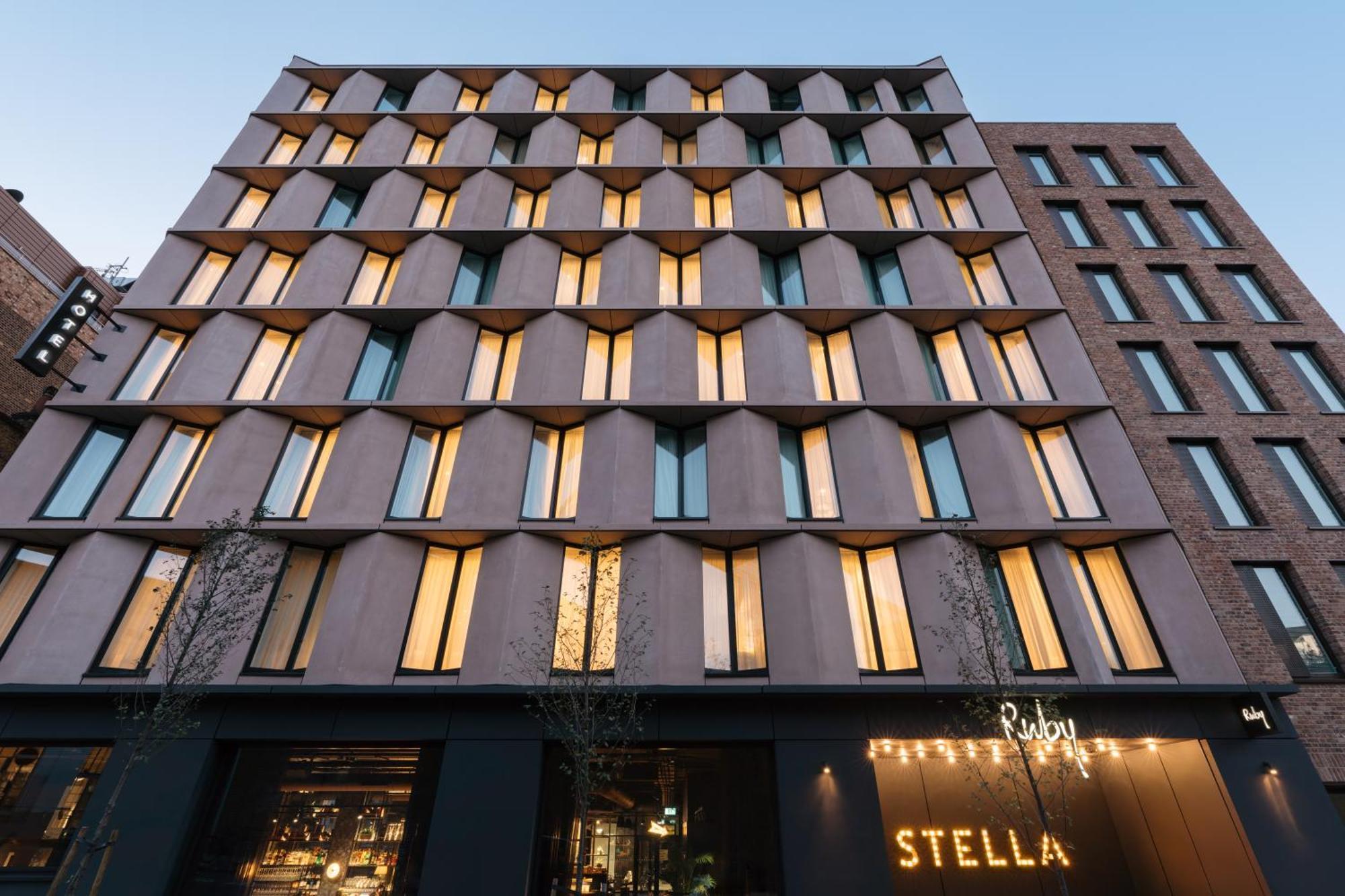 Ruby Stella Hotel London Exteriör bild